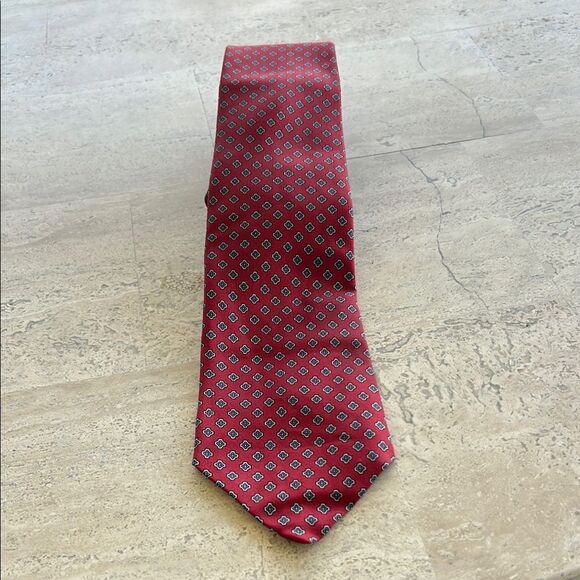 Elegant Red Patterned Men's Tie by Brooks Brothers - Picture 1 of 4